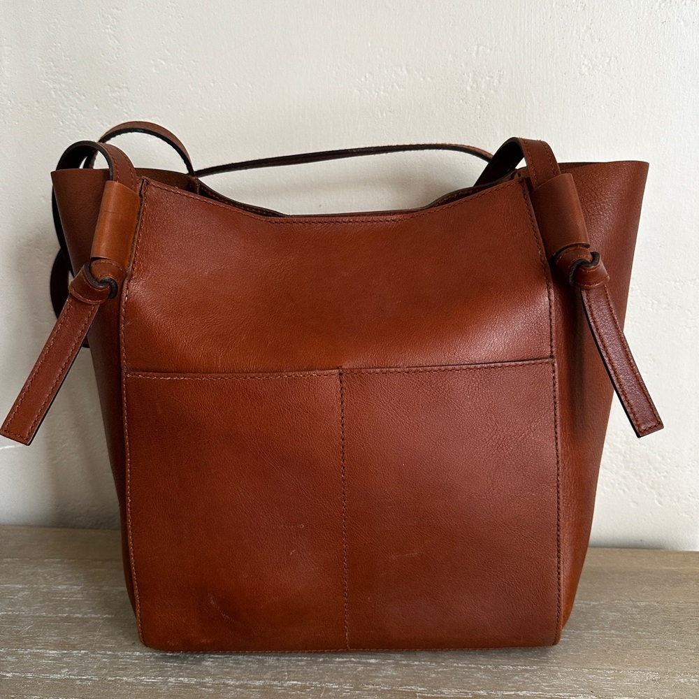 Madewell The Knotted Leather Tote in Warm Cinnamon